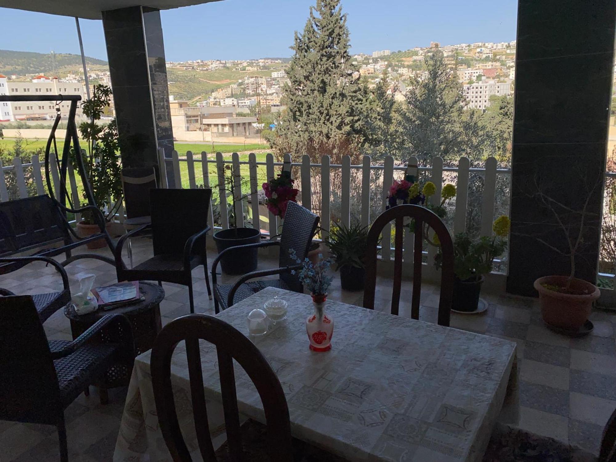 Huseein Rooms Jarash Exterior photo